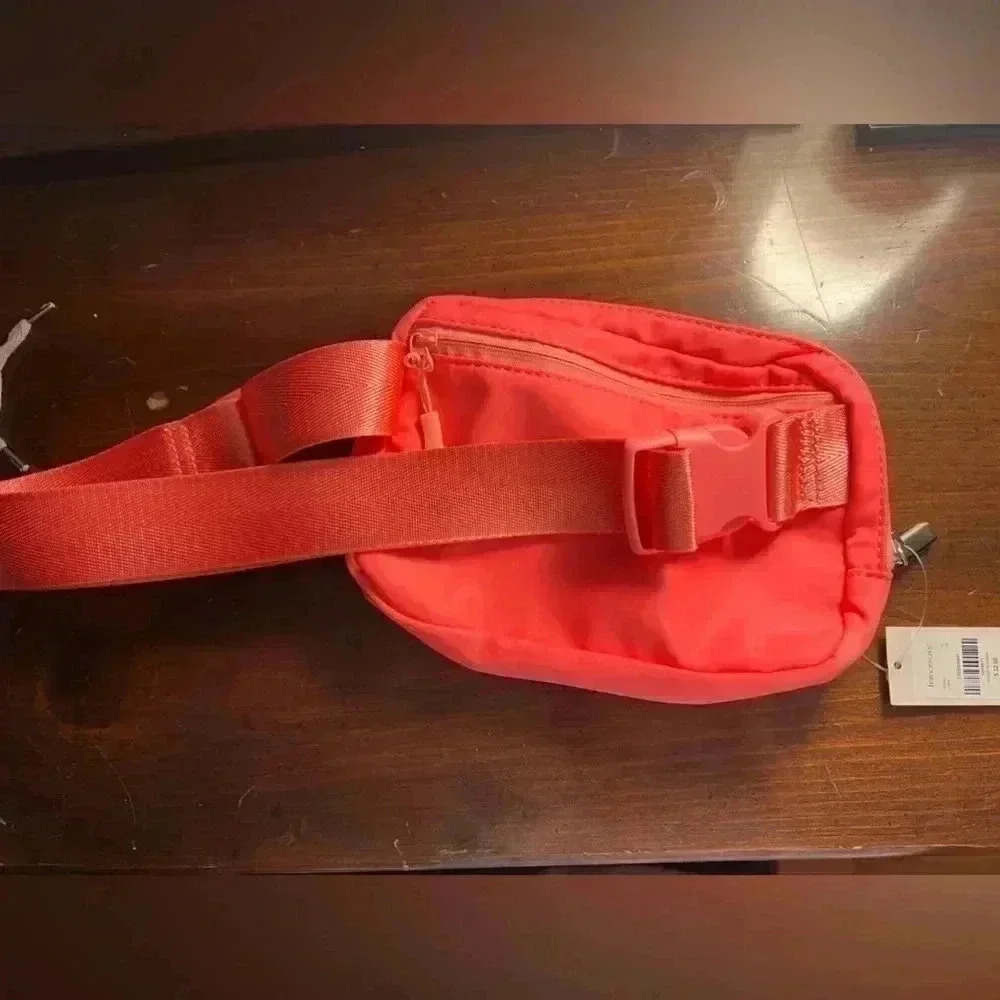 Francesca’s Neon Coral Cross Fanny NWT - Picture 6 of 6